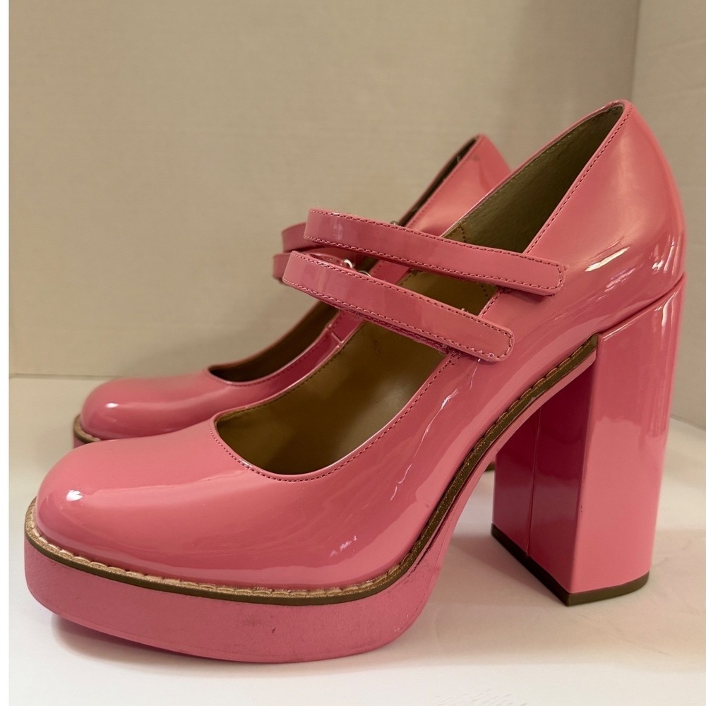 Women’s Pink Patent Mary Jane Platform Pumps